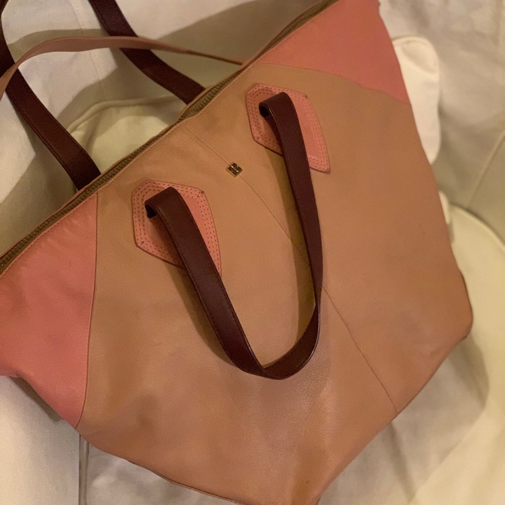 Pour La Victoire Tote (dusty rose/pink)